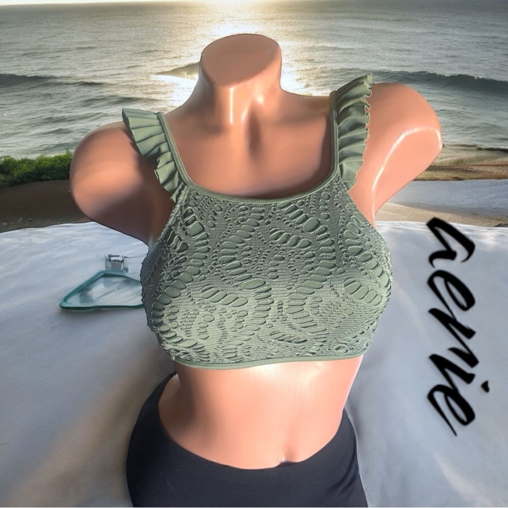 Aerie Swimwear l Bathing Suit Top l Ruffled l Olive Green l S/P l EUC